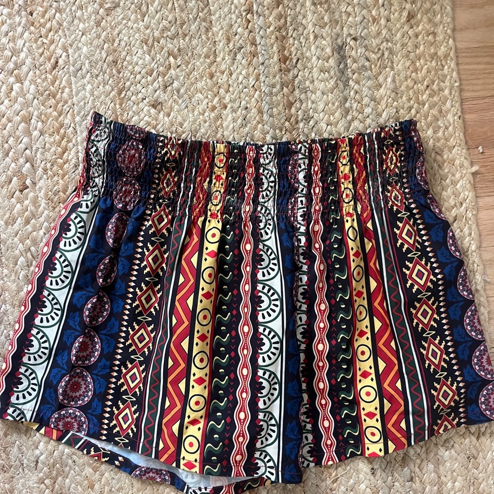 High Waist Blue and Red Patterned Shorts